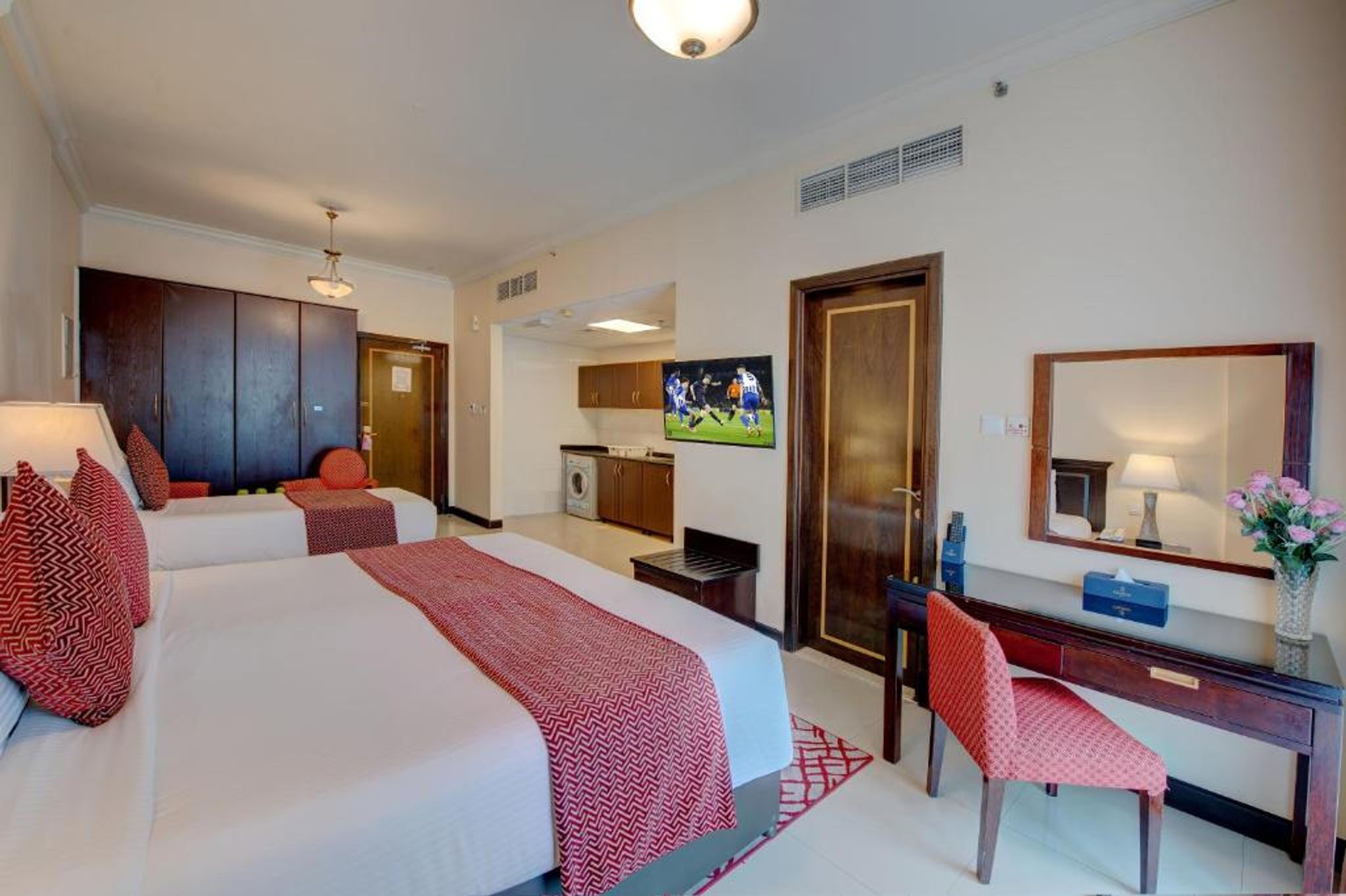 Executive Twin Studio